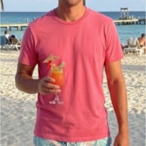 2/$10 🇨🇦 Salmon pink essential t shirt - size M